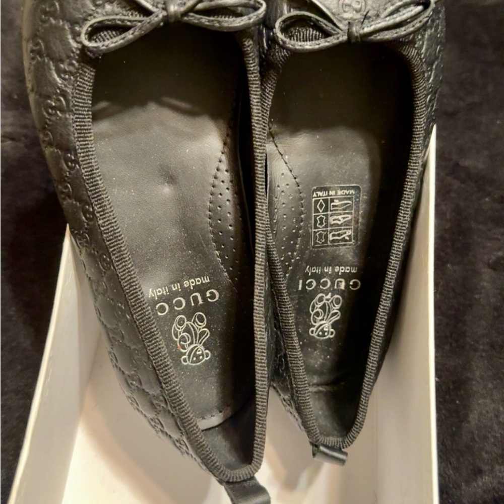 Gucci Black Quilted Flats with Bow